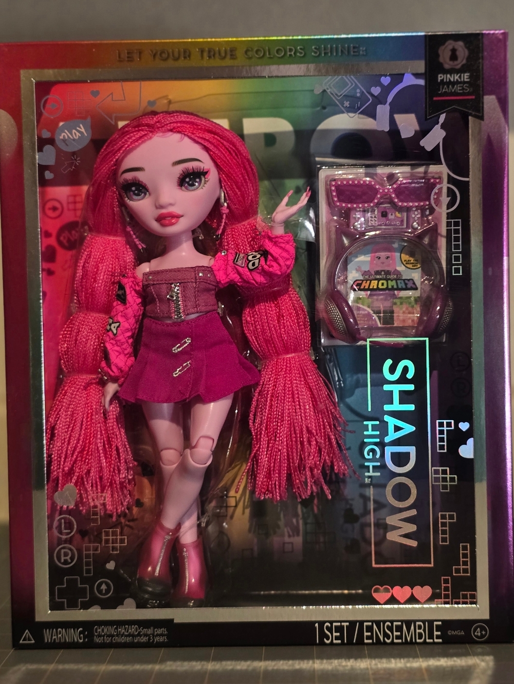 Rainbow High/Shadow High Pinkie James Doll